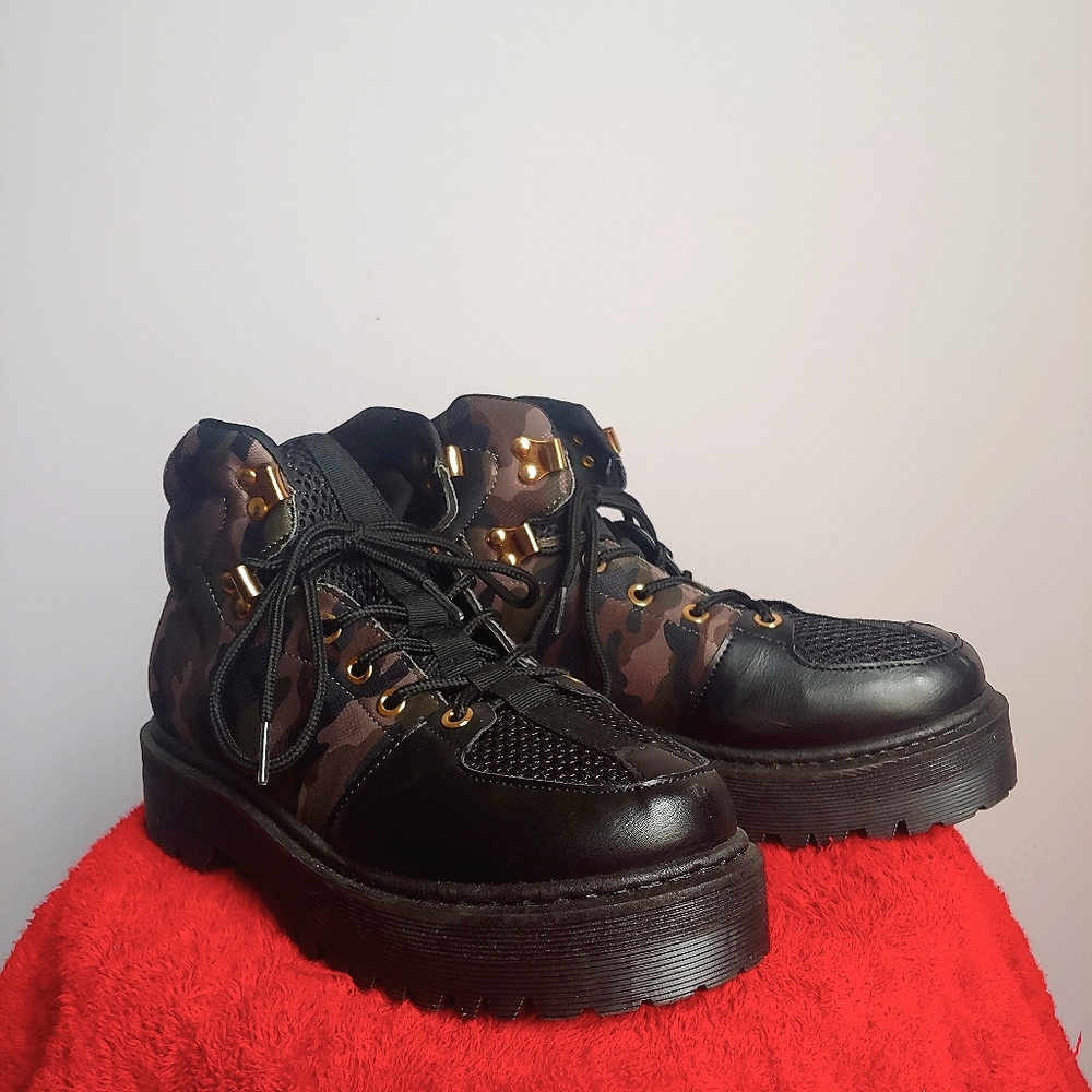 Qupid Camo Platform Sneakers